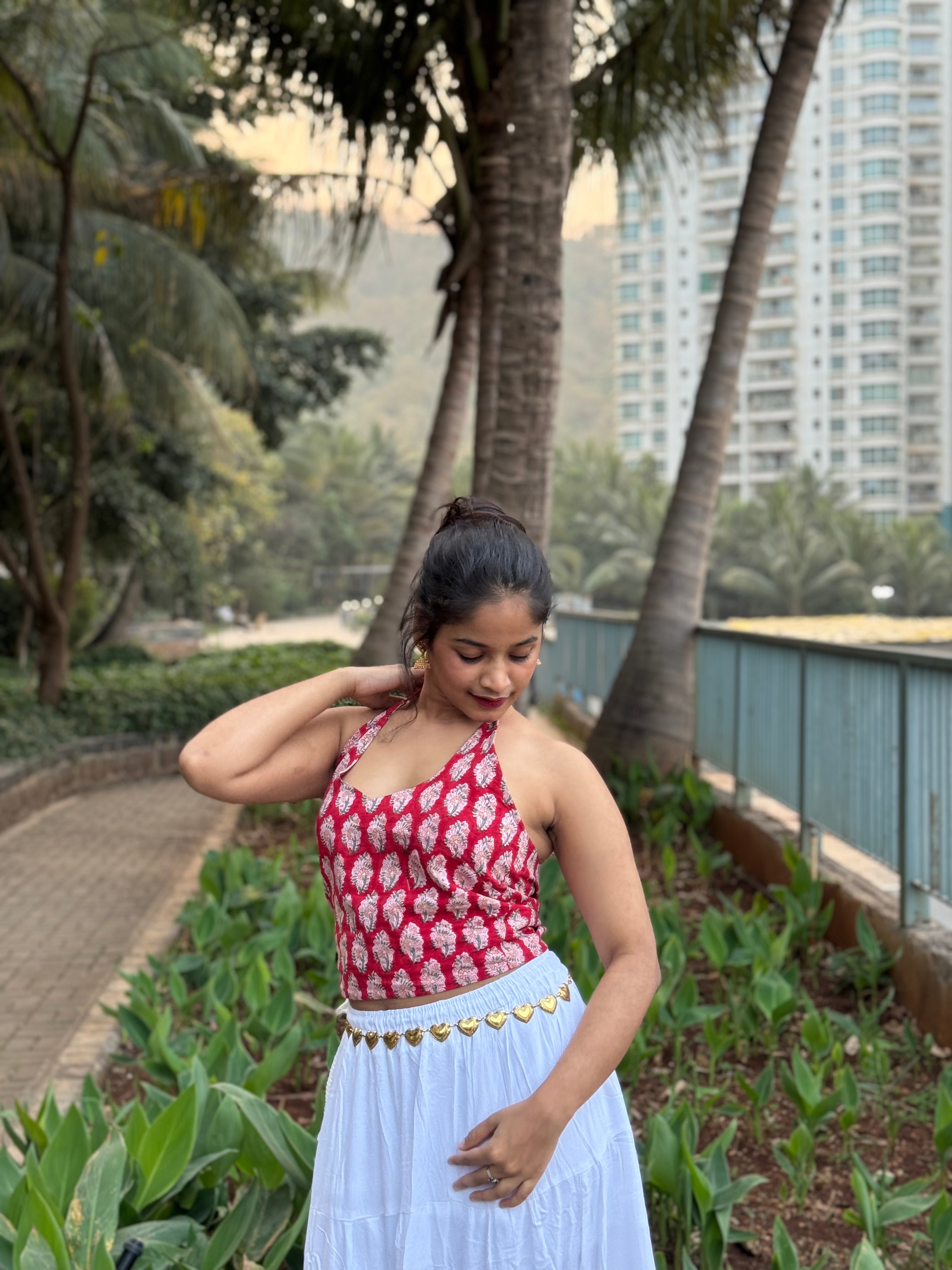 HALTER NECK TOP